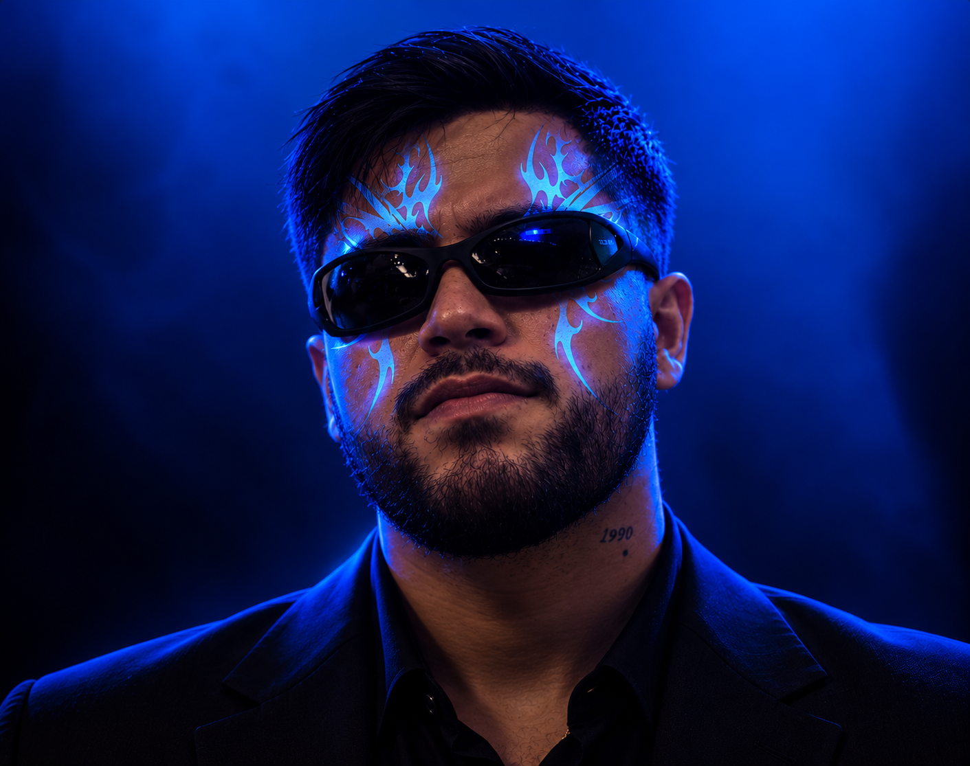 Retrato de Brenex com iluminação azul